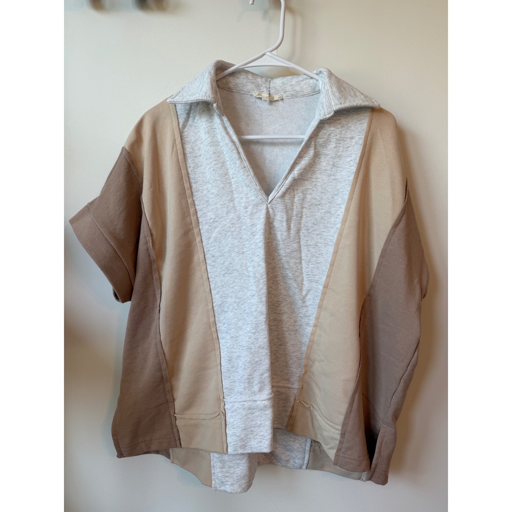 Entro Colorblock Heart Back Short Sleeve Sweatshirt Grey Tan Brown Small